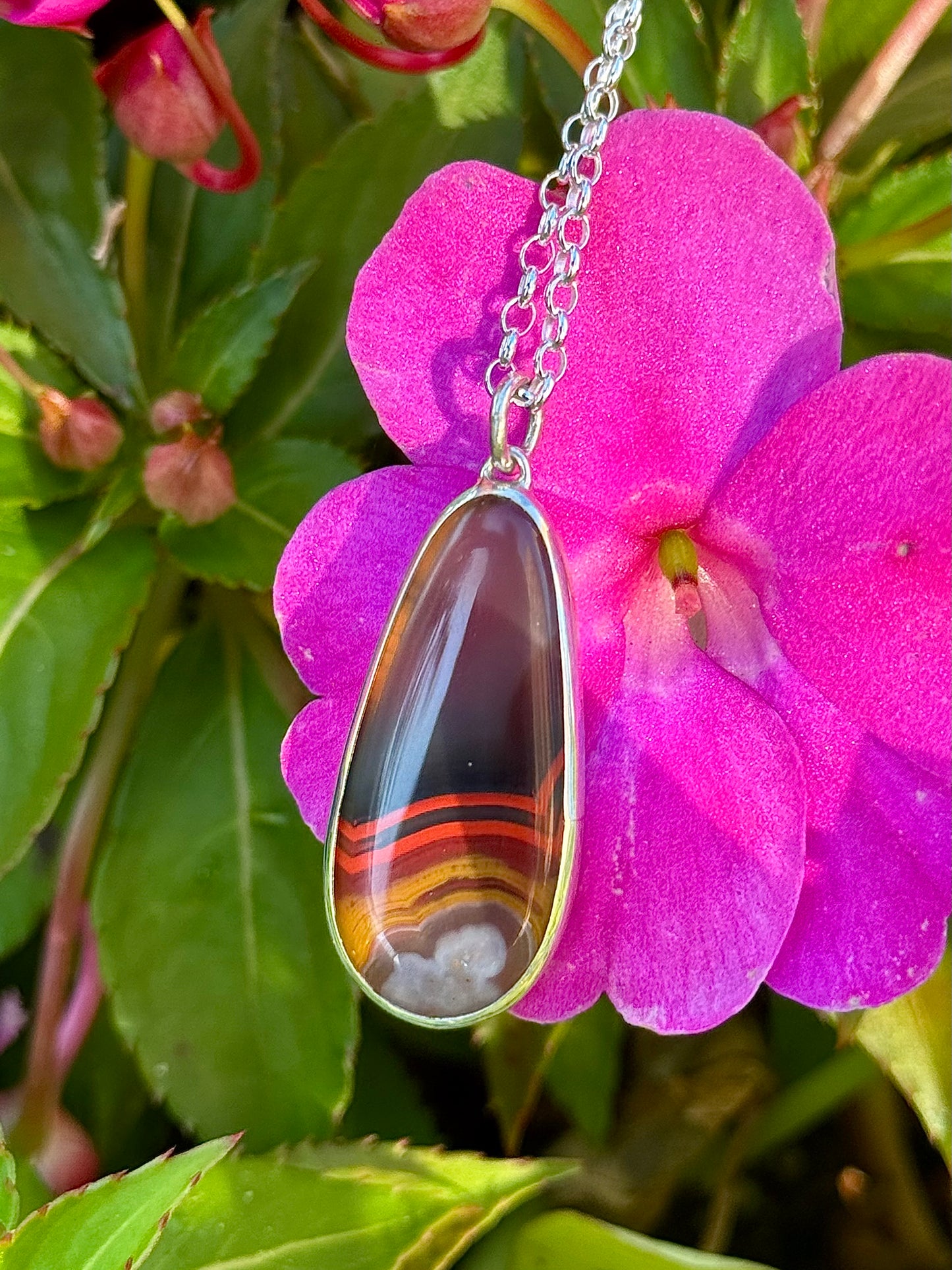 Flawless Red and Black KY Agate